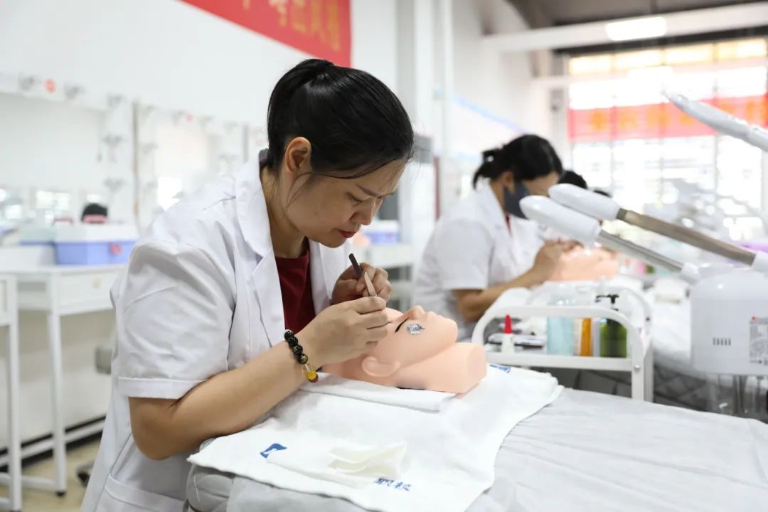 河源促進高質量充分就業，以“四聚焦”為半徑繪好就業“同心圓”.docx_5