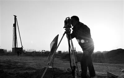 src=http___www.taikongmedia.com_UploadFiles_2015-06_14_2015061813353059368.jpg&refer=http___www.taikongmedia (1).jpg 圖片